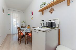 Apartment Neva