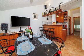 Apartments Rasa