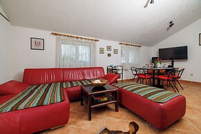 Apartments Rasa