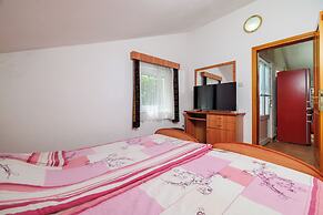 Apartments Rasa