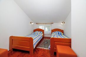 Apartments Rasa