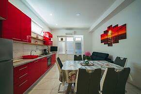 Apartments Lovre