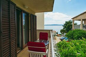 Apartments Lovre