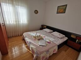 Apartments Srdan