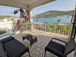 Apartments Srdan