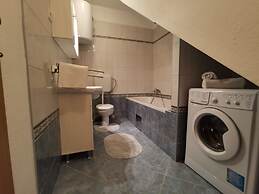 Apartments Srdan