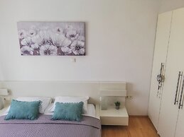 Apartments Eddie