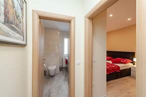 Apartments Tomo
