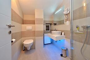 Apartments Tomo