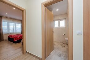 Apartments Tomo
