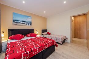 Apartments Tomo