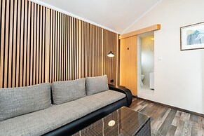 Apartments Tomo