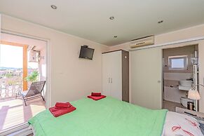 Apartments Tomo