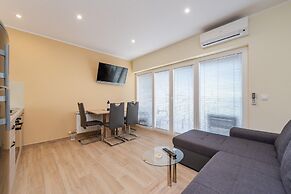 Apartments Tomo