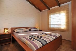 Apartments Tomo