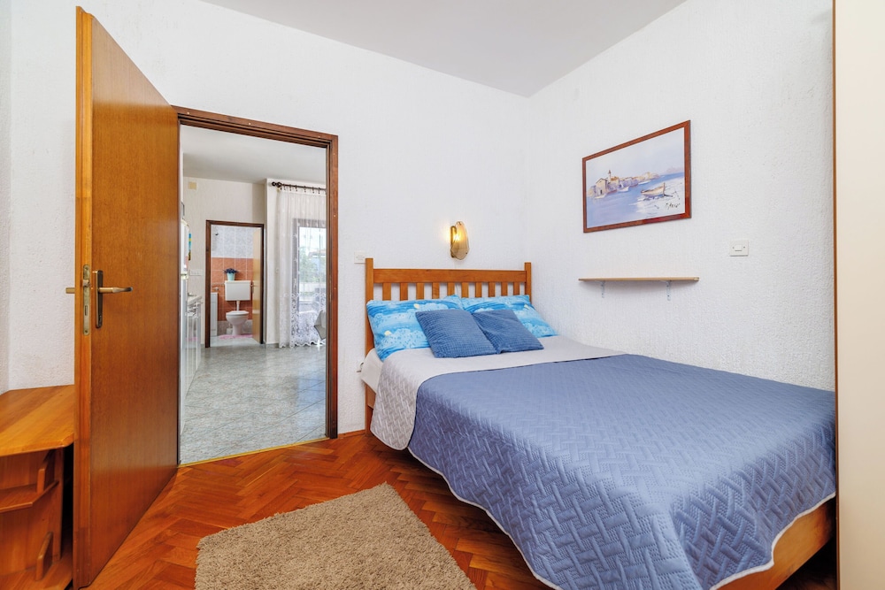 Apartment Dragica