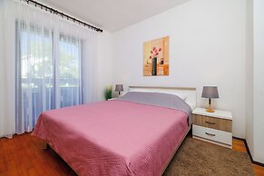 Apartment Dragica