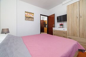 Apartment Dragica
