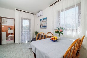 Apartment Dragica