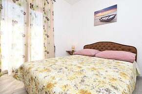 Apartment Biserka