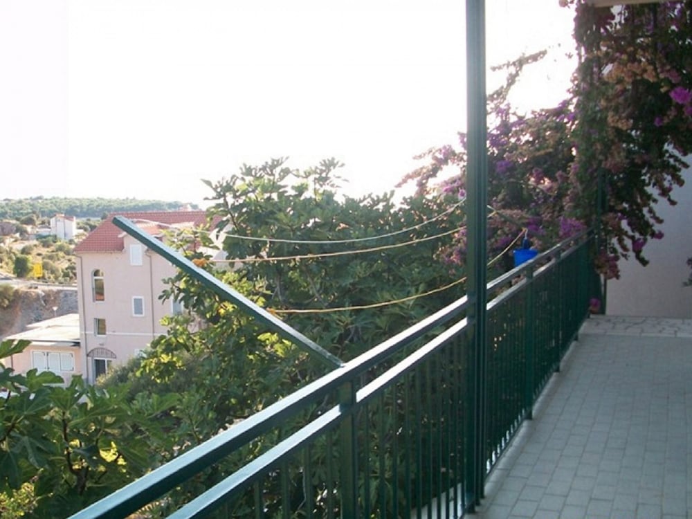 Apartments Neva