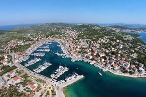 Apartments Dragan