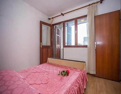 Apartments and Room Anita