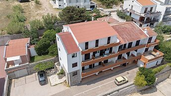 Apartments Ivo