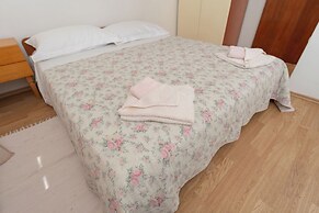 Apartments Ivo