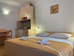 Apartment Lina