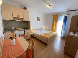 Apartment Lina