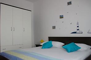 Apartment Lina