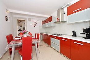 Apartment Irvin