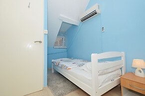 Apartment Irvin