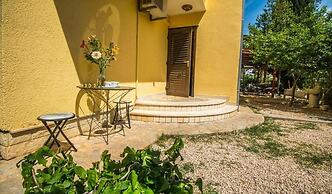 Apartment Mana
