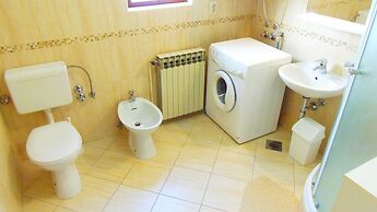 Apartments Bor