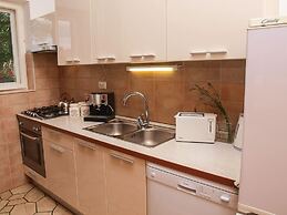Apartment Elena