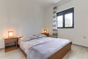 Apartments Edi