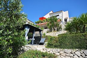 House Sreca