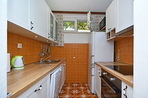 House Sreca