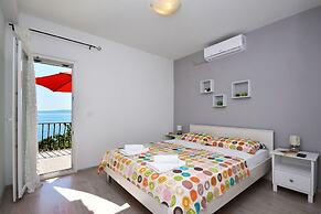 House Sreca