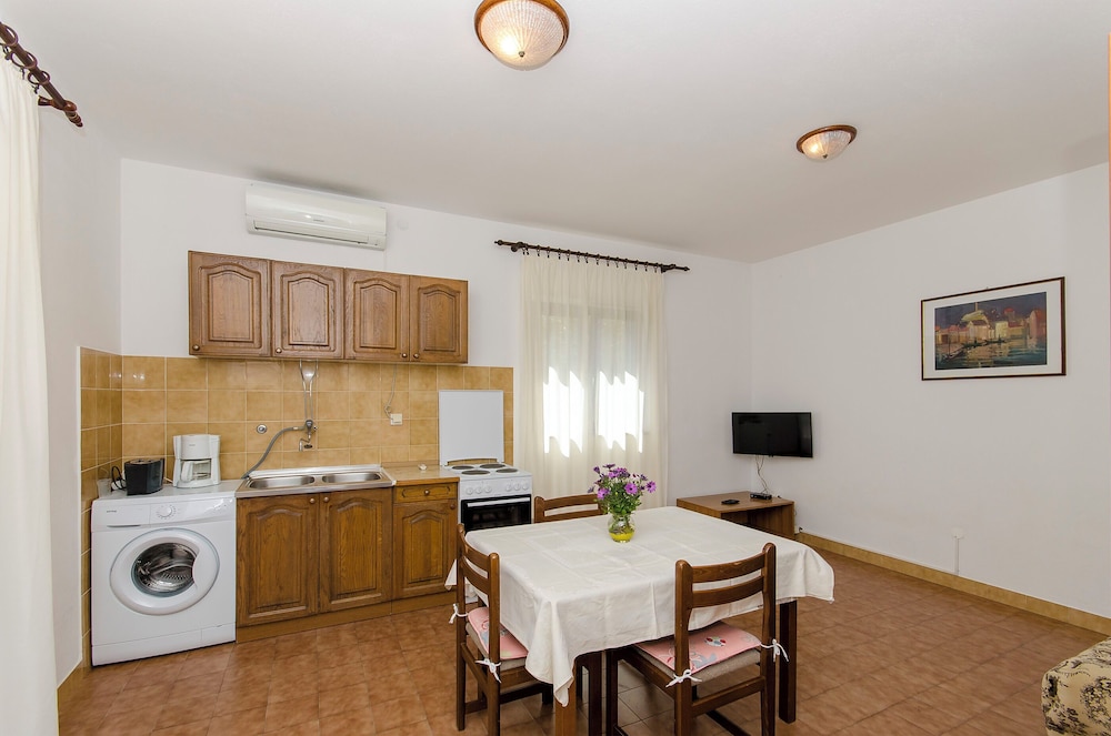 Apartments Gogi