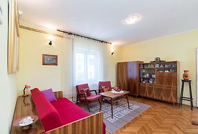 Apartment Damir