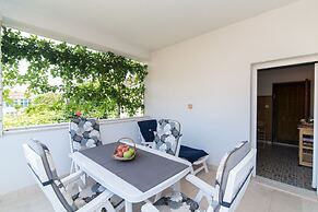 Apartment Damir