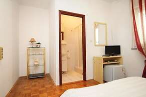 Apartment and Room Cherry