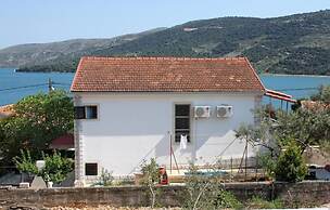 Apartments Pero