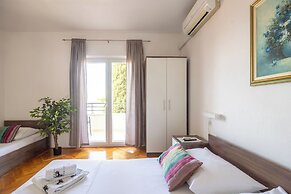Apartments Josip