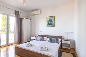 Apartments Josip