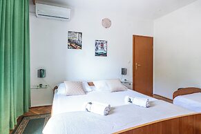 Apartments Josip