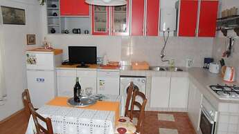 Apartment Ralje
